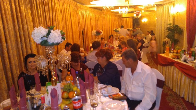 INCHIRIERI LIMUZINE - Mivas VIP Services — fotografia 3