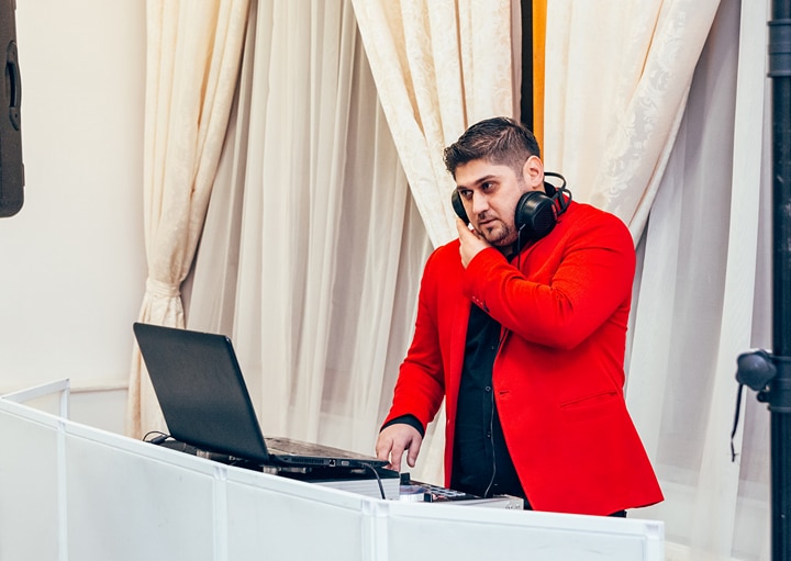 Dj Ciprian Alexandru - Ritmul si atmosfera care fac diferenta — fotografia 4