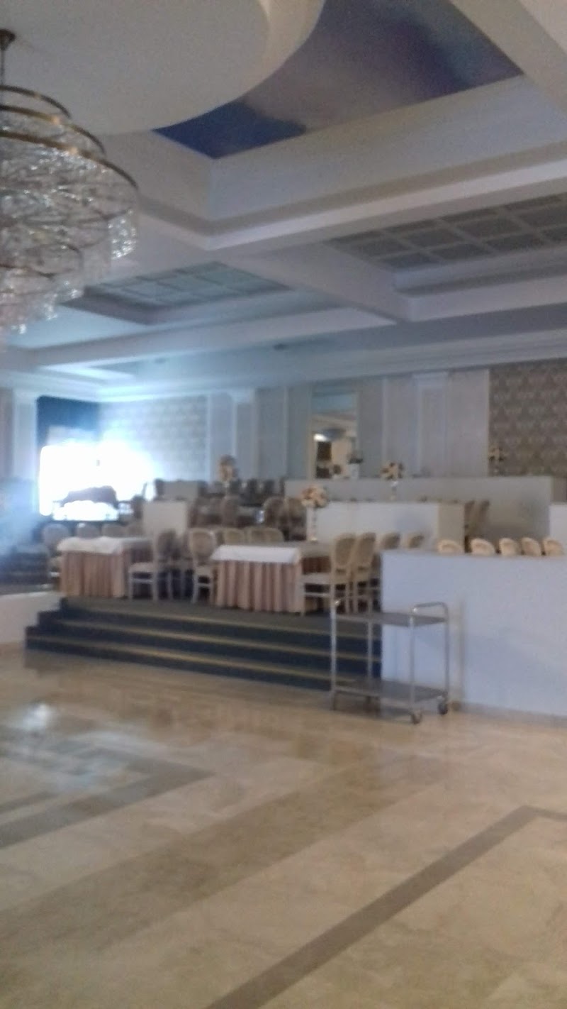 Le Grand Amfiteatru Ballroom — fotografia 4