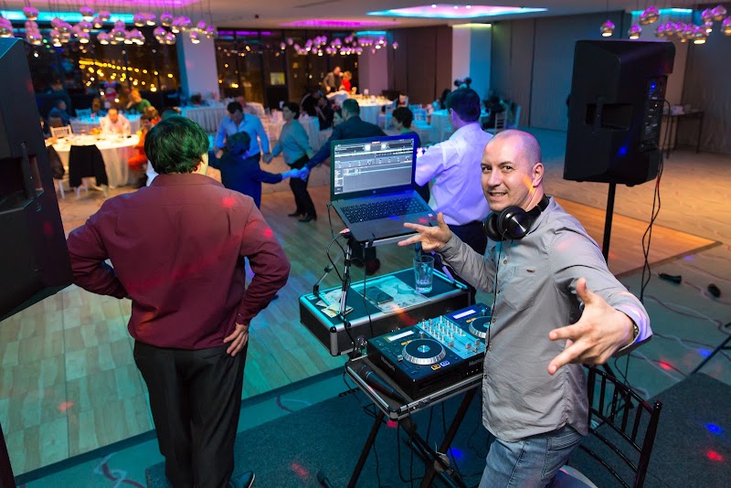 Play Pro Sound Srl - DJ EVENIMENTE PRO — fotografia 5