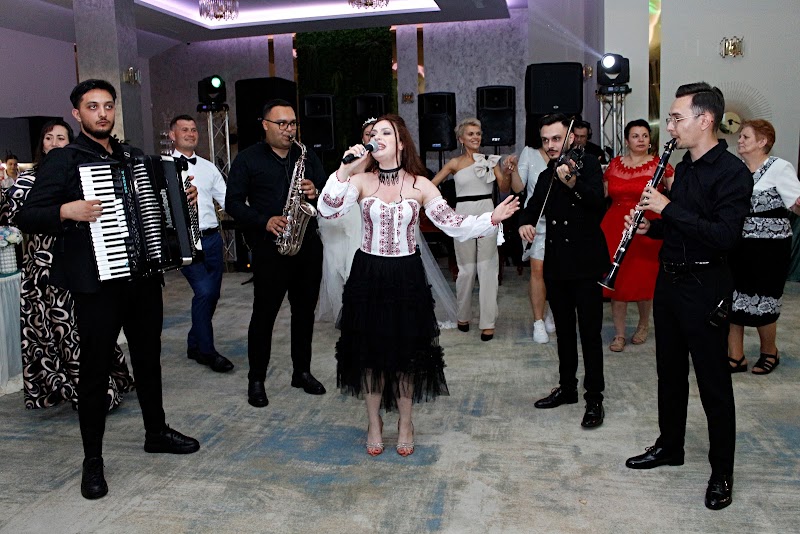 Orchestra Frații Țanea - Formație Nuntă — fotografia 6